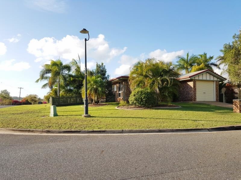 30 Grevillea Drive, Kawana QLD 4701